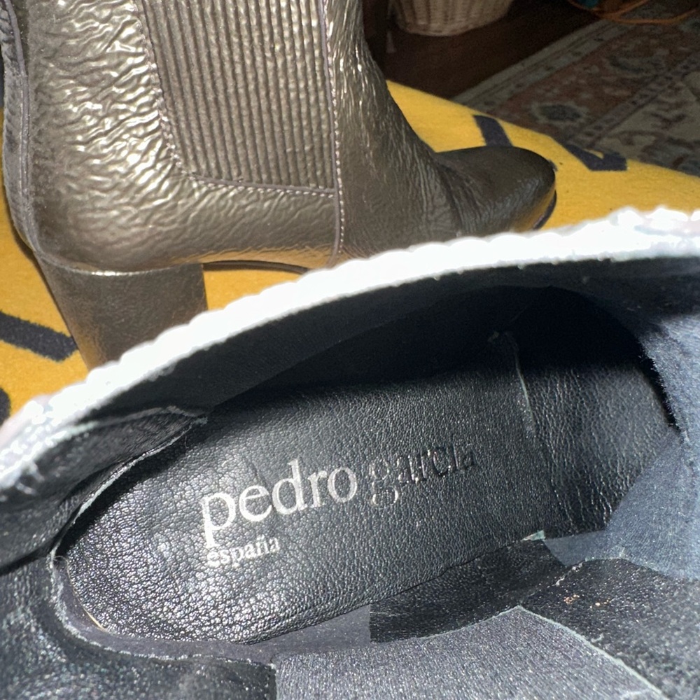 Pedro Garcia Shiny Brown Ankle Boots - Picture 6 of 7
